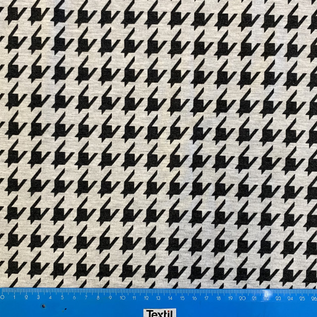 020822163-16709