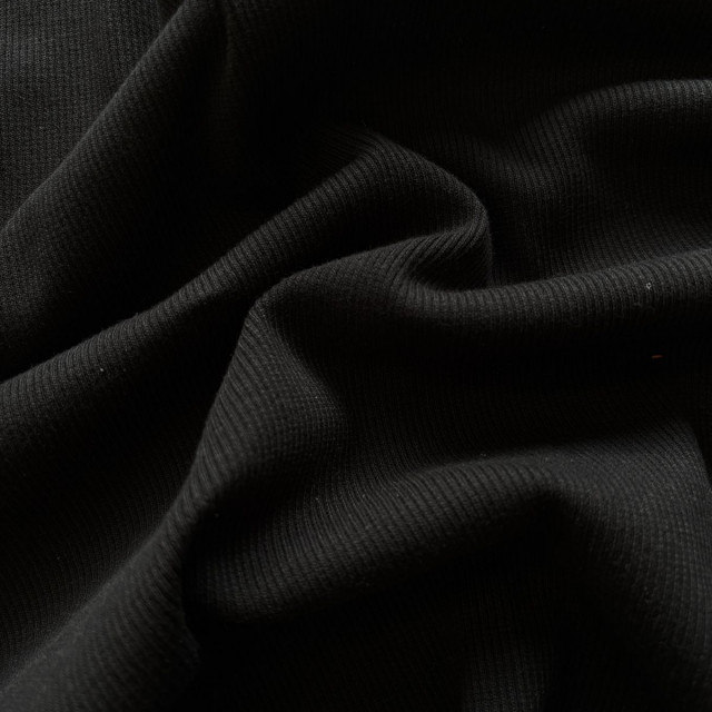 020822223-83