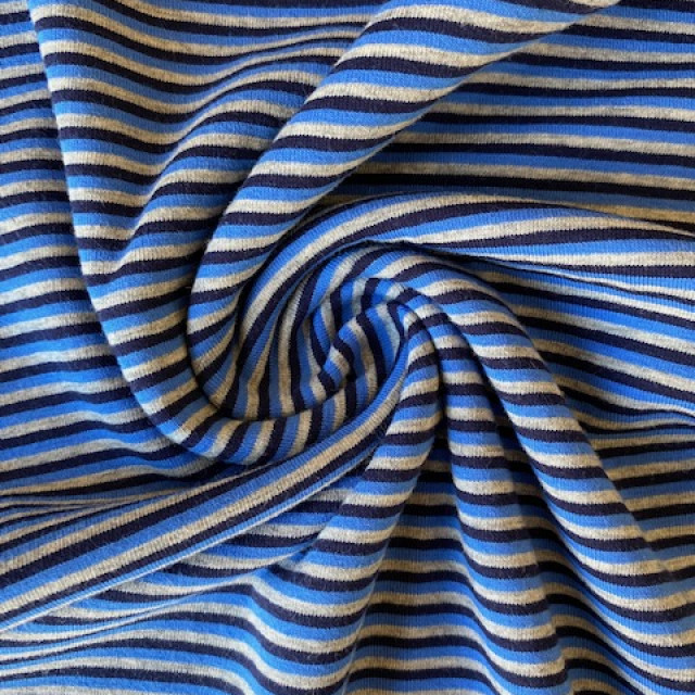 021021106-17678