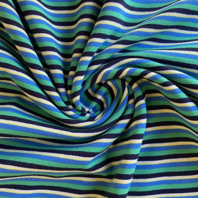 021021106-17680
