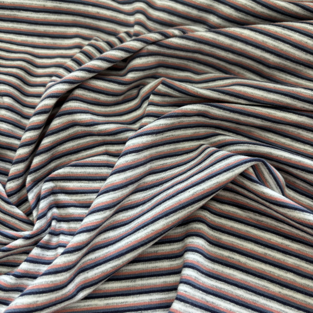 021021106-19870