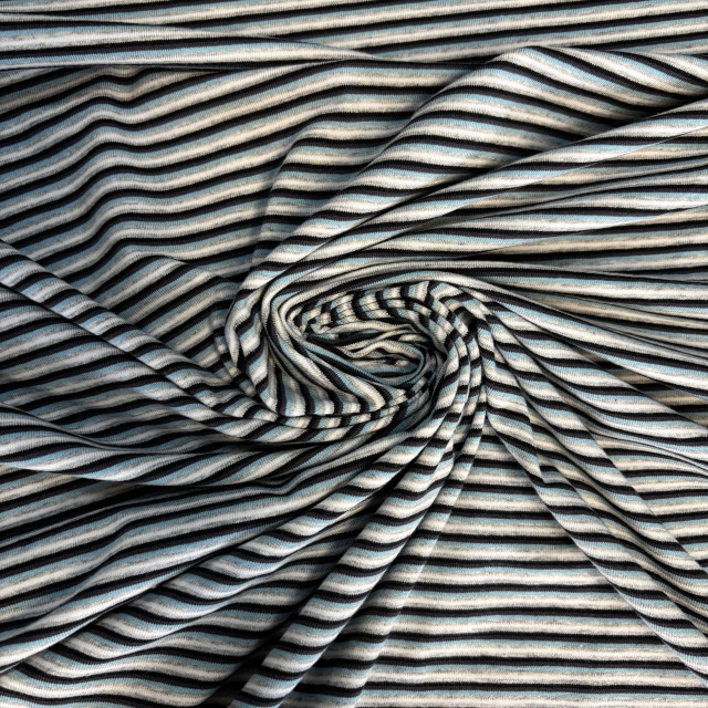 021021106-19871