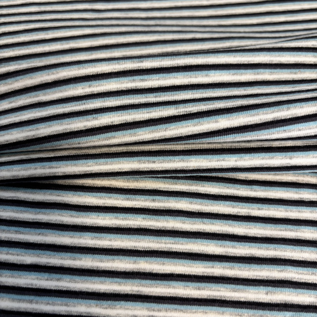 021021106-19871