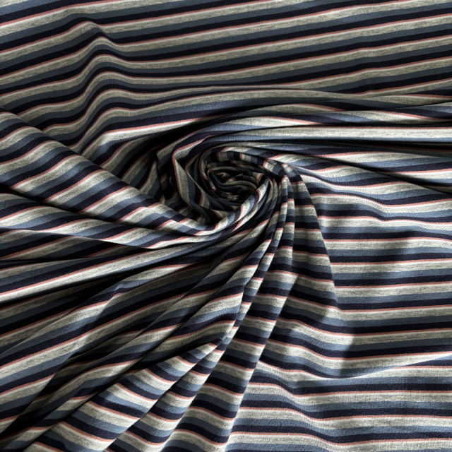 021021106-19872