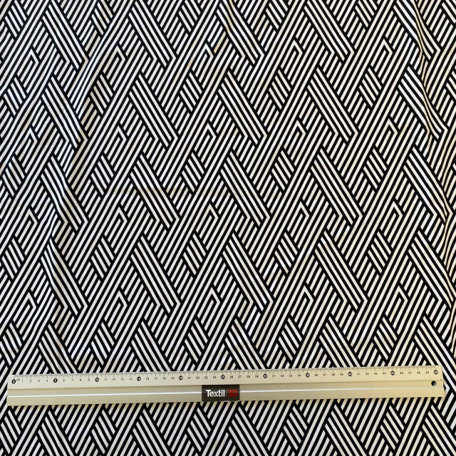 021022116-17082