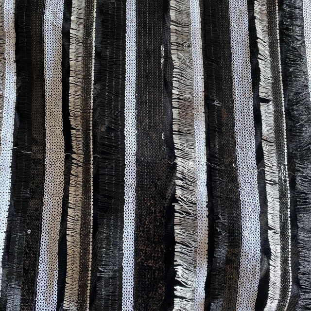 05052270-3198