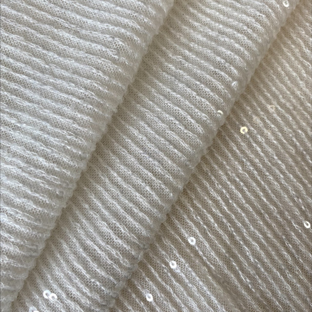 05052294-690