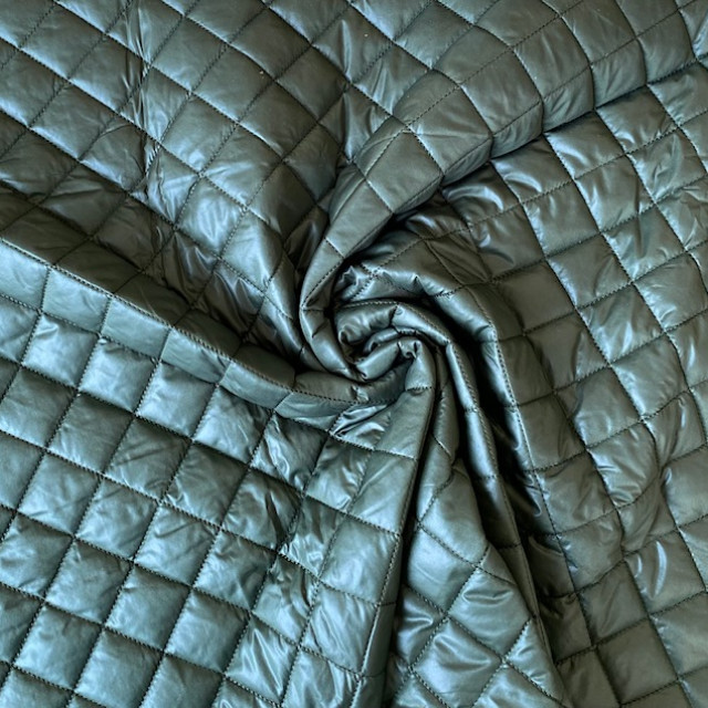 050982221-17550