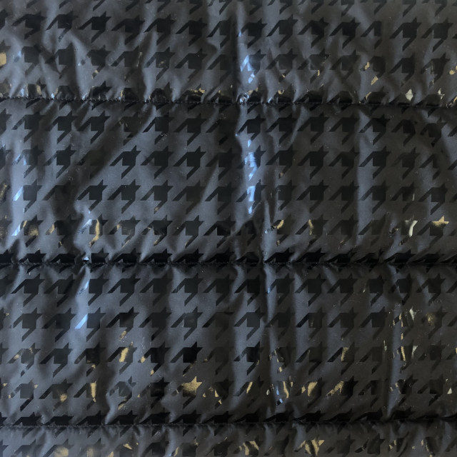 050982243-16956