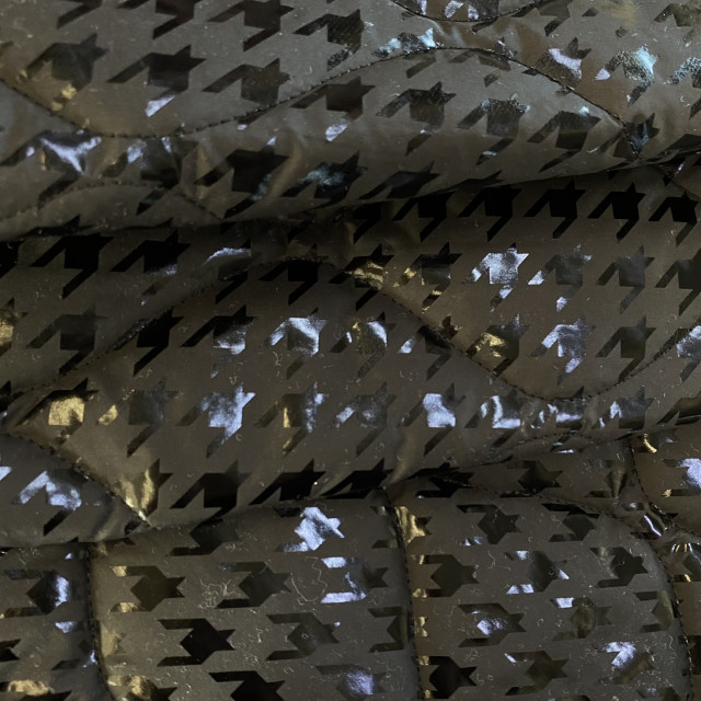 050982243-16957