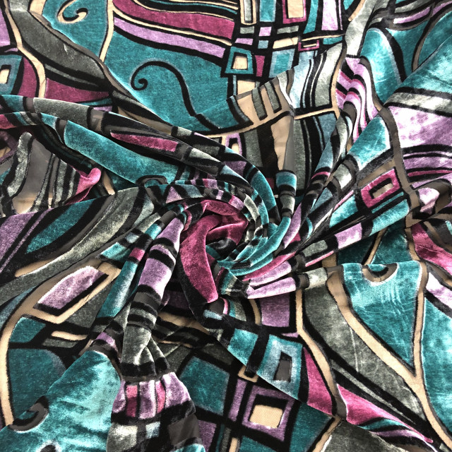 06012139-10652