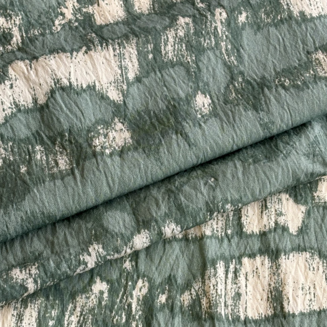 060223006-16374