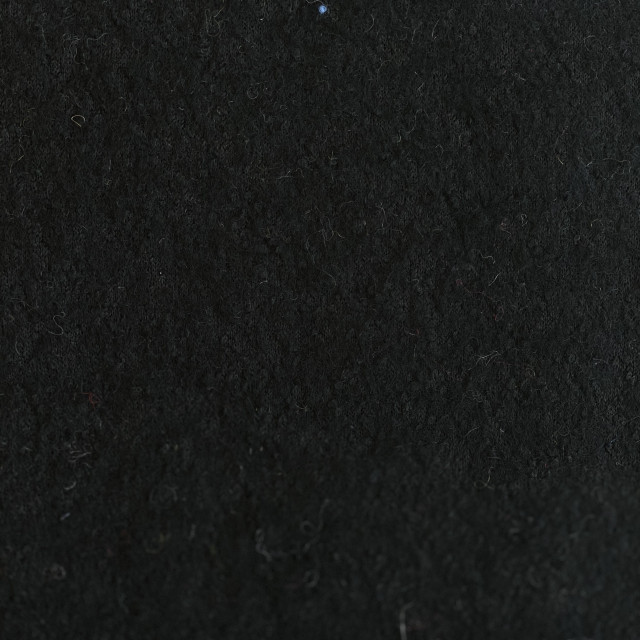 060522306-710