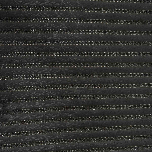 1001053-710