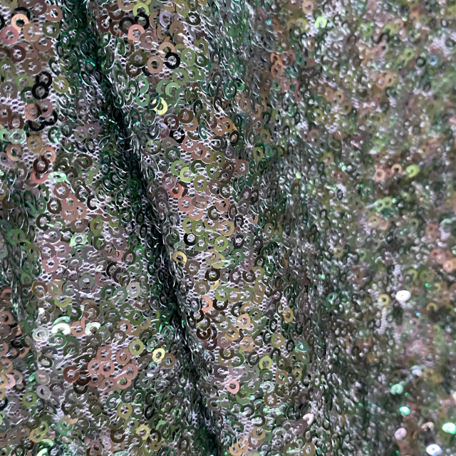 5052198-10211