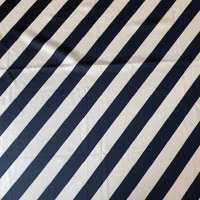 SCUBA S DGT PRT DSN # DIAGONAL STRIPE # ALABASTER BLACK