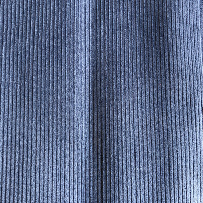 SOMOT 11 W NIGHTSHADOW BLUE širine 1.4 m, gramaže 319 g/m2. Punija, čvrsta tkanina sa likrom, rebraste strukture, za sezonu jesen zima.
