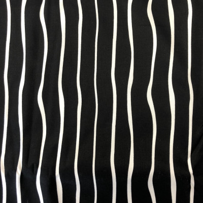 KEPER ETRO LIKRA PRT WAVES BLACK širine 1.5 m, gramaže 188 g/m2. Satenizirana pamučna tkanina sa printom, za svečane komlete, odela.