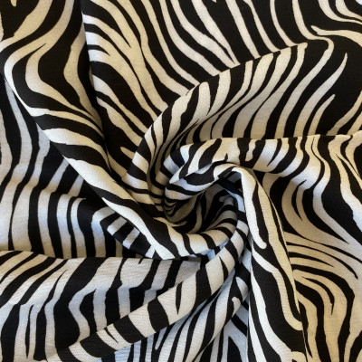 KOSULJAR VIS RYN N DGT PRT DSN # B ZEBRA # BLACK WHITE OFF