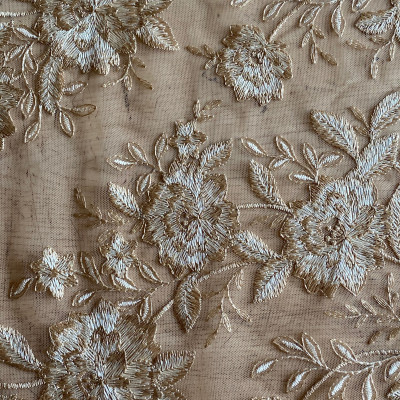 TIL S FLORAL EMB DSN # 7254 FLOWERS # BEIGE