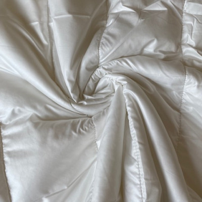 RAINCOAT S STEP FUR DSN # LINE 10 # WHITE OFF