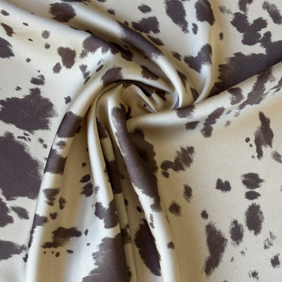 KOSULJAR S SATEN HANA PRT DSN # ANIMAL COW # CAMEL