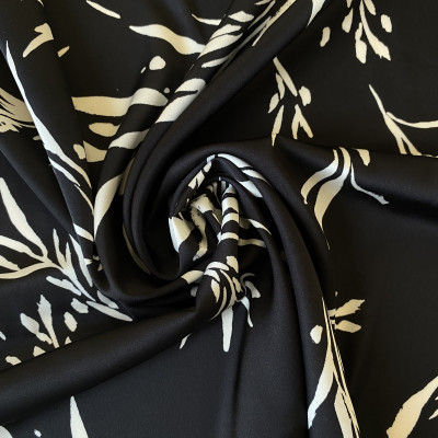 KOSULJAR S SATEN HANA DGT PRT DSN # WINTER FLOWER # BLACK WHITE OFF