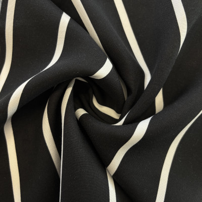 KOSULJAR VIS CHALIS T PRT DSN # COZY STR # BLACK WHITE OFF