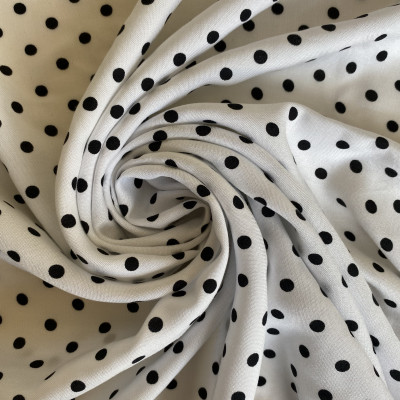 KOSULJAR VIS CHALIS T PRT DSN # 79 DOTS # WHITE OFF BLACK