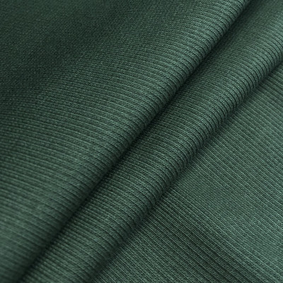 RENDER TT-100 RIFLE GREEN širine 1.1 m, gramaže 346 g/m2. Render za futer,rastegljiva pamučna tkanina, rebraste strukture, za ranfle na rukavima.