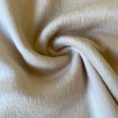 VELUR W 01763 # 1 MOONBEAM