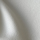 05021207-197 - STOF P MELONI BRIGHT WHITE širine 1.5 m, gramaže 208 g/m2. Univerzalna poliesterska tkanina sa crep tkanjem, lepim padom, mekana na dodir. 