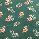 06022118-15800 - KOSULJAR VIS CHALIS PRT FLOWERS GREEN širine 1.4 m, gramaže 125 g/m2. Viskozni košuljarac sa printom, lagan i lepršav, za haljine, košulje.